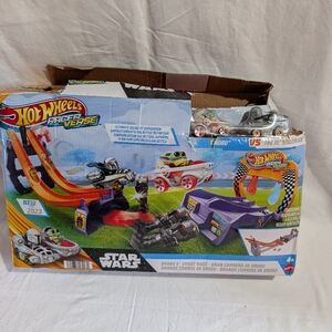Hot Wheels RacerVerse Star Wars Grogu's Great Race Track Set Complete